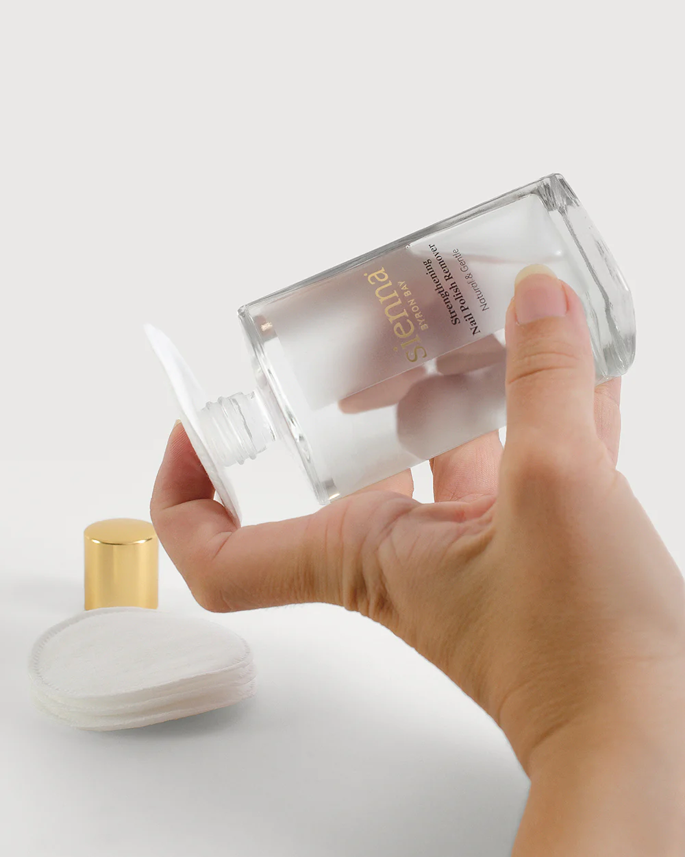 Strengthening Nail Polish Remover - Image 7